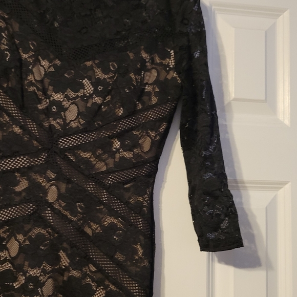 LIKE NEW LAUREN RALPH LAUREN SIZE 2 IN BLACK COCKTAIL DRESS NO TAG IS GORGEOUS - Picture 6 of 6